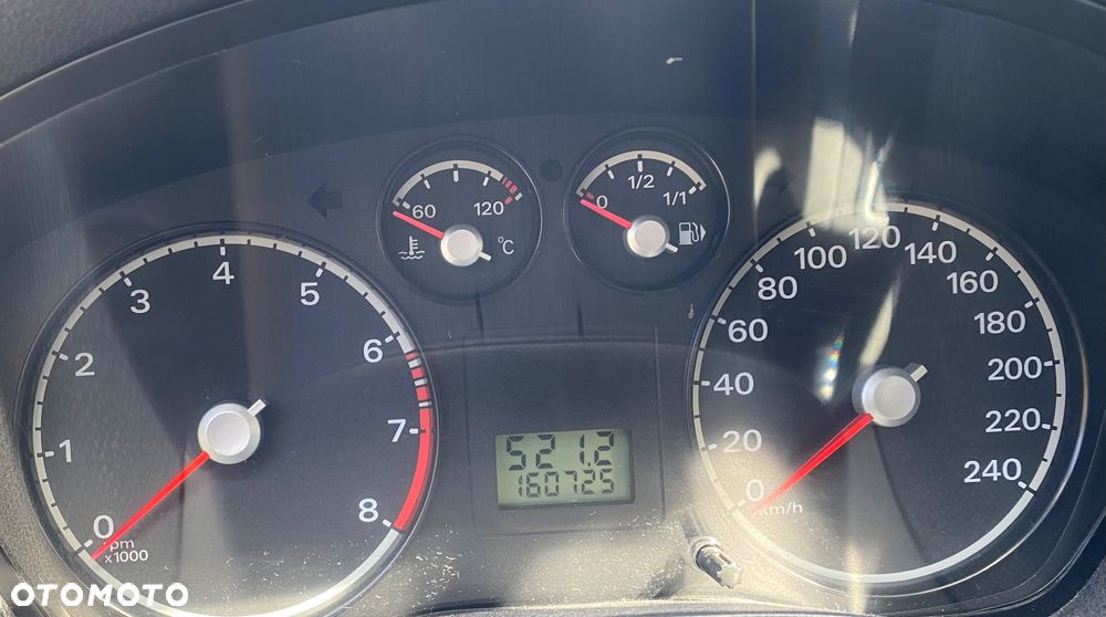 Ford Focus 1.6 Trend + - 15
