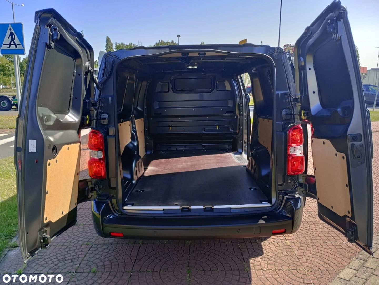Peugeot EXPERT - 13