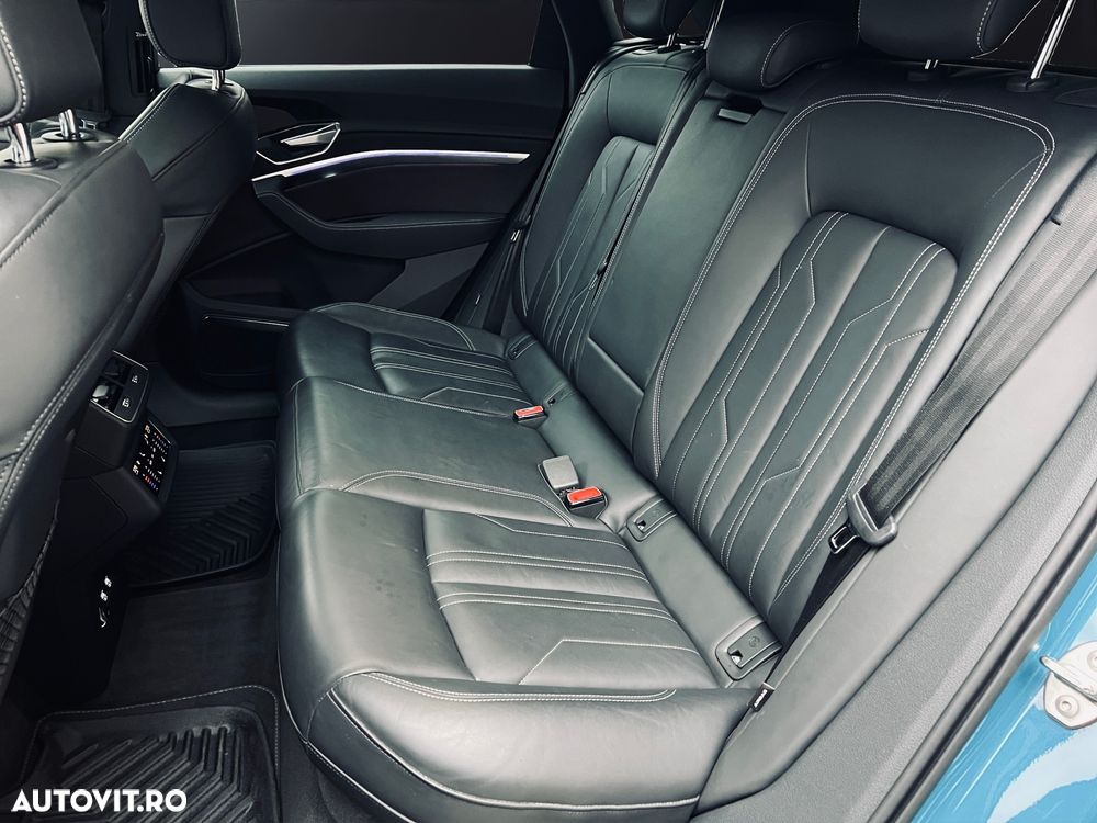 Audi e-tron 55 quattro S line - 22