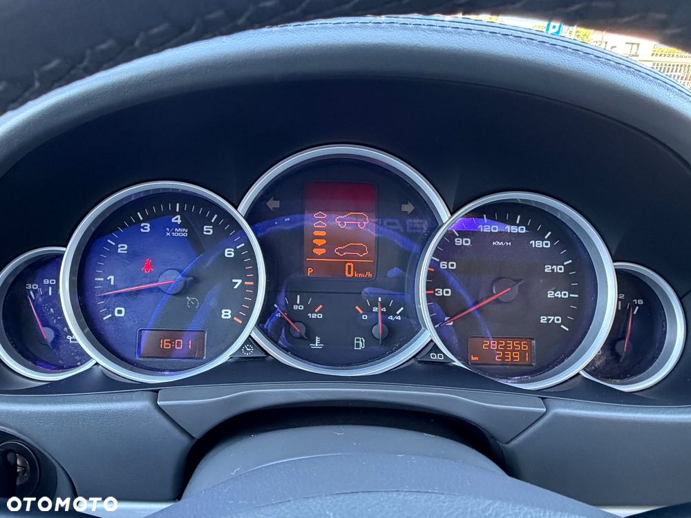 Porsche Cayenne Tiptronic S GTS - 14
