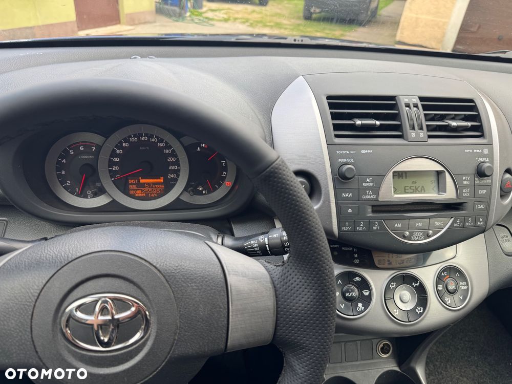 Toyota RAV4 2.2 D-4D 4x4 Sol - 9