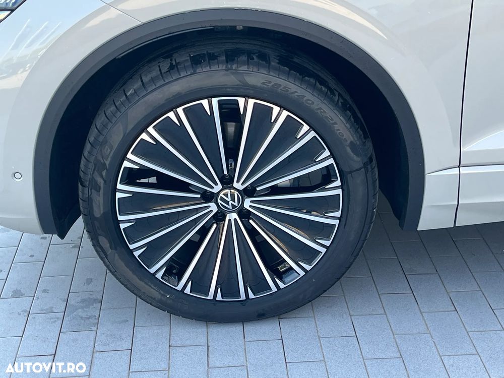 Volkswagen Touareg V6 TDI 4MOTION Elegance - 5
