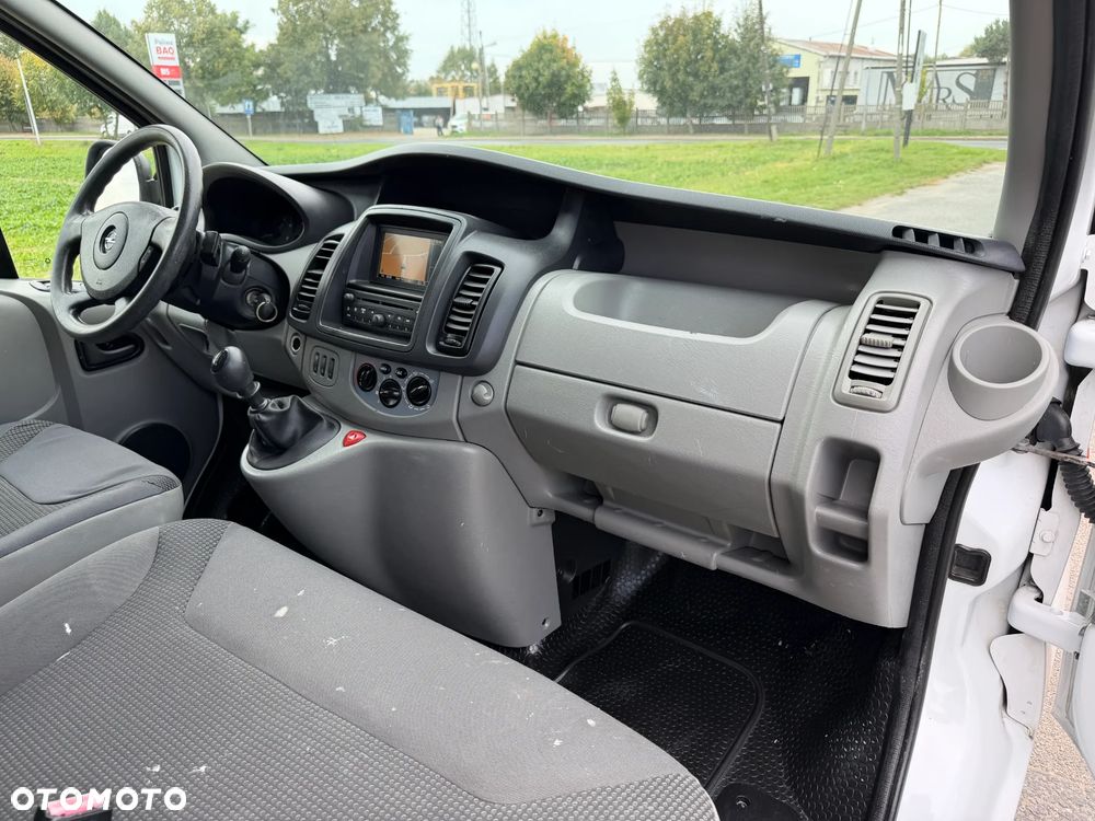 Opel Vivaro * 2.0 / 115KM * L2H1 / Long * Brygadówka / DOKA * 6 Osób * - 32