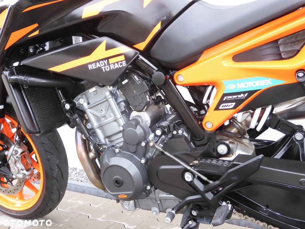 KTM DUKE 890 - 34