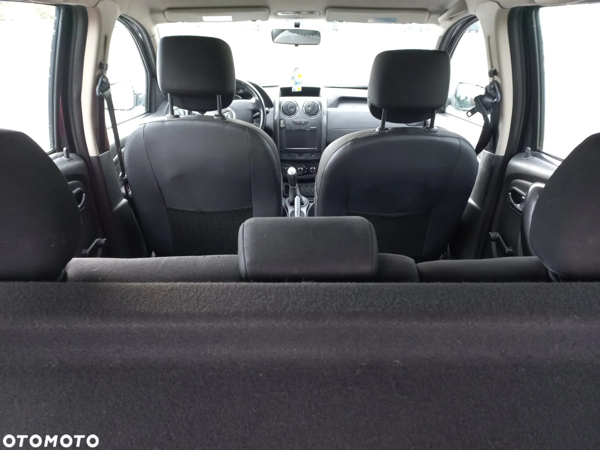 Dacia Duster 1.6 Laureate - 10