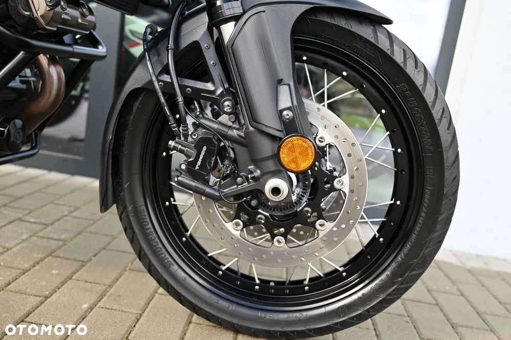 Suzuki V-STROM - 38