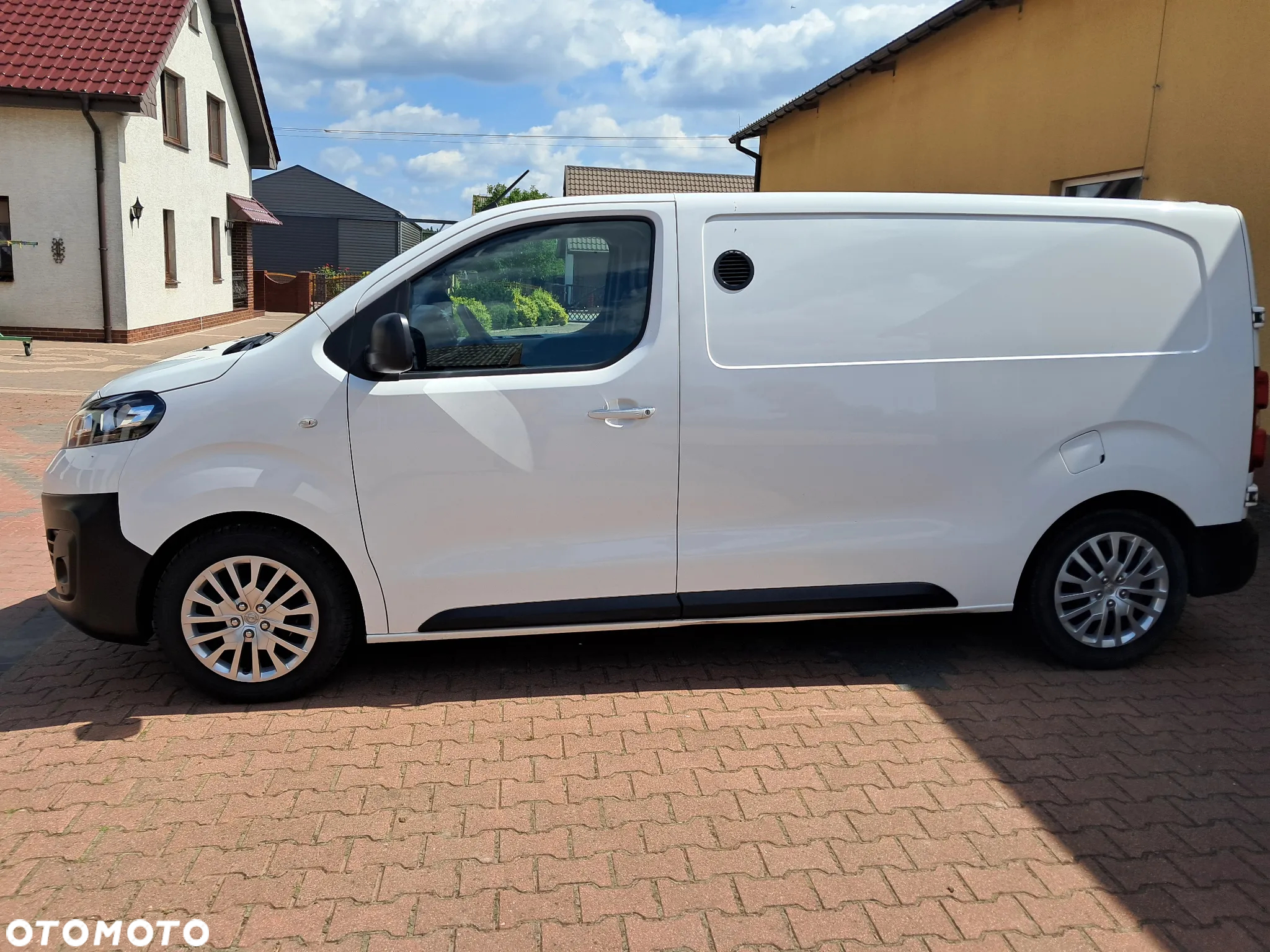 Opel Vivaro - 4