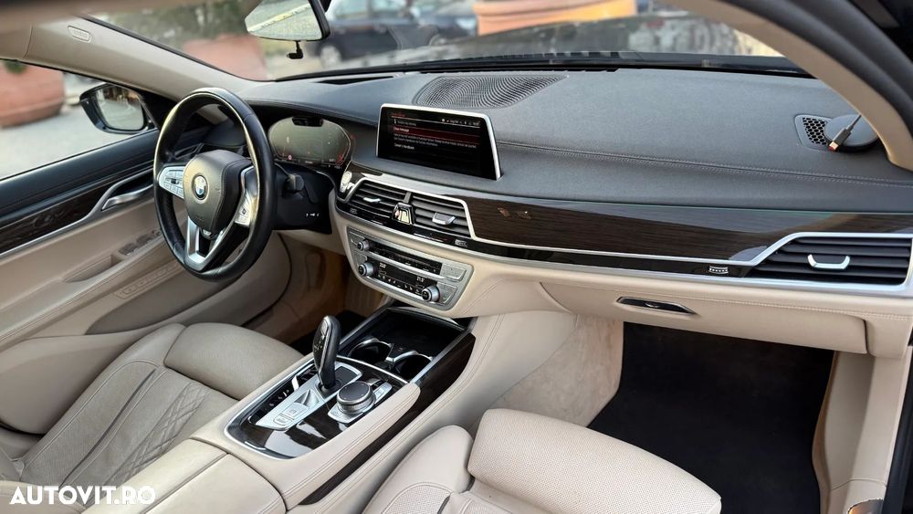 BMW Seria 7 740d xDrive - 17