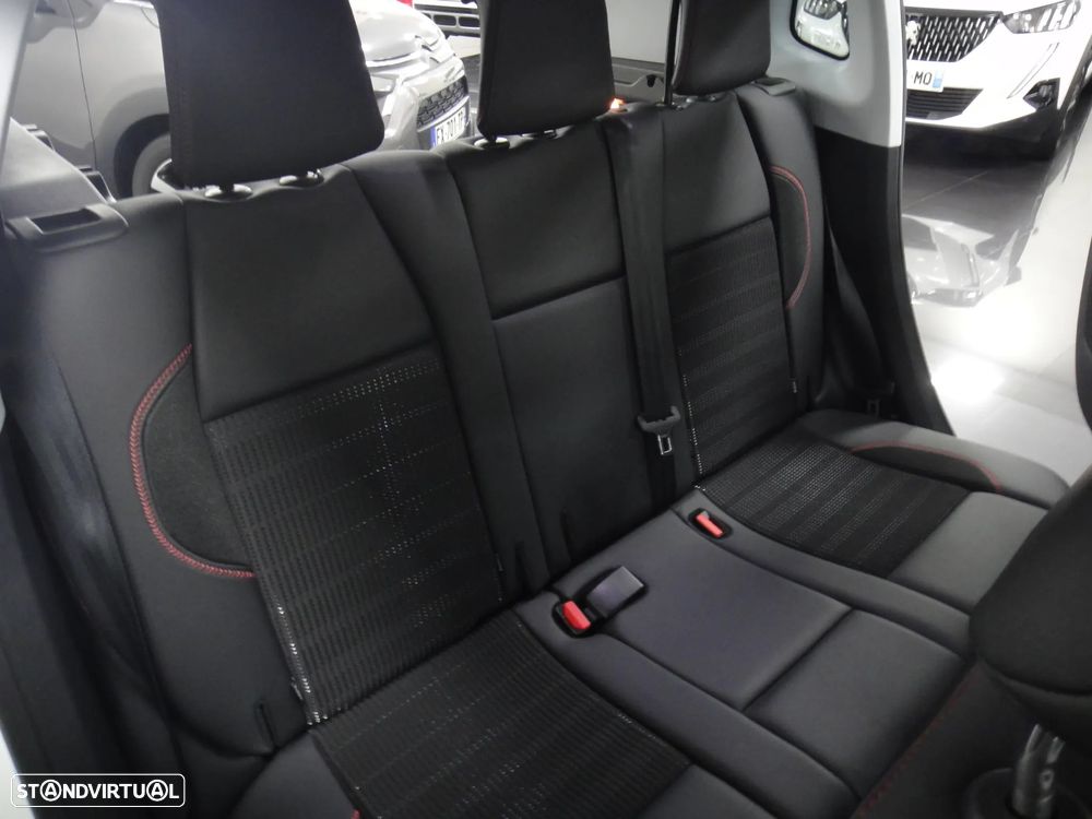 Peugeot 2008 PureTech 110 Stop&Start EAT6 GT-Line Edition - 16