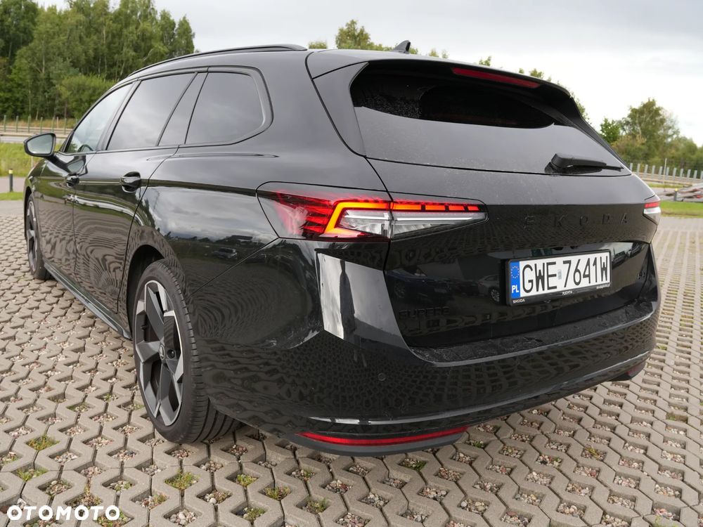 Skoda Superb 2.0 TDI SCR 4x4 Sportline DSG - 12