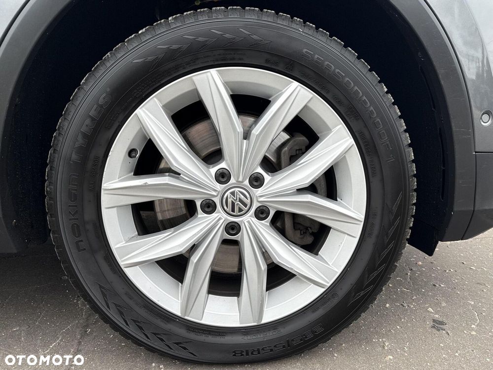 Volkswagen Tiguan - 9