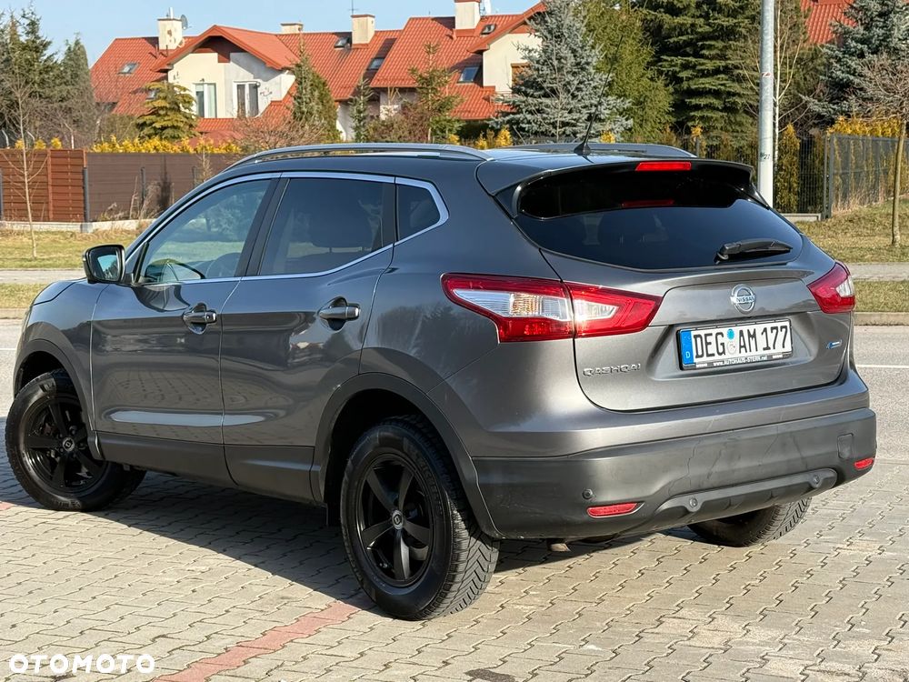 Nissan Qashqai 1.5 dCi TEKNA - 15