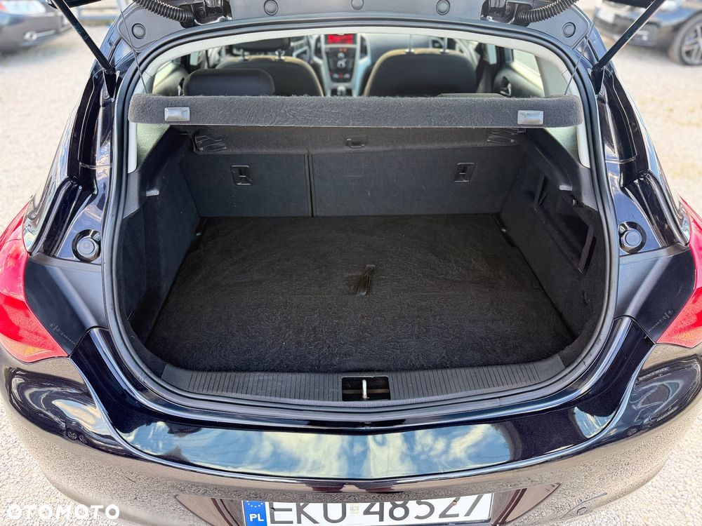 Opel Astra 1.4 Turbo Color Edition - 34