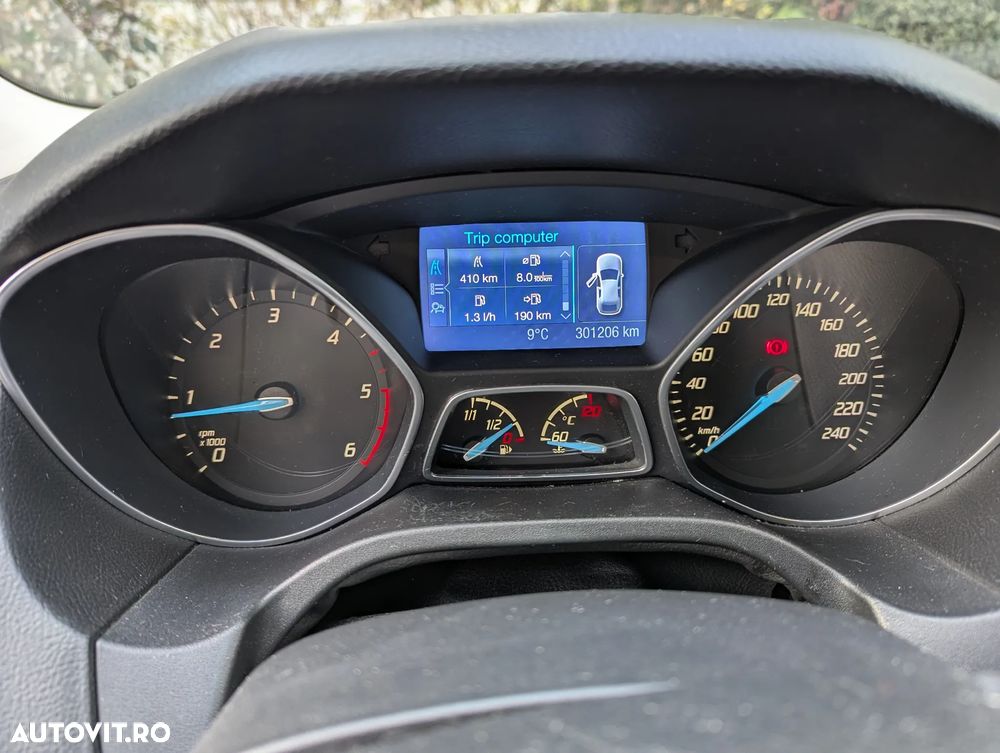Ford Focus 1.6 TDCI DPF Titanium - 19