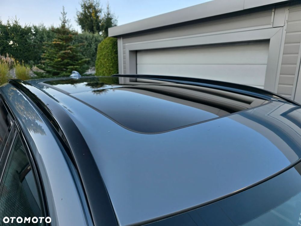 Volvo XC 90 T8 AWD Plug-In Hybrid Ultimate Dark 7os - 12