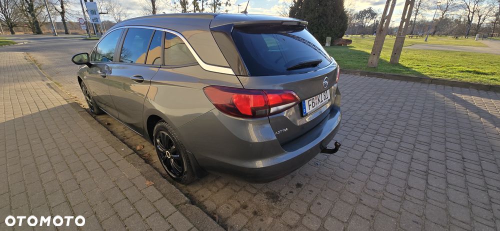 Opel Astra 1.6 D Start/Stop Dynamic - 4