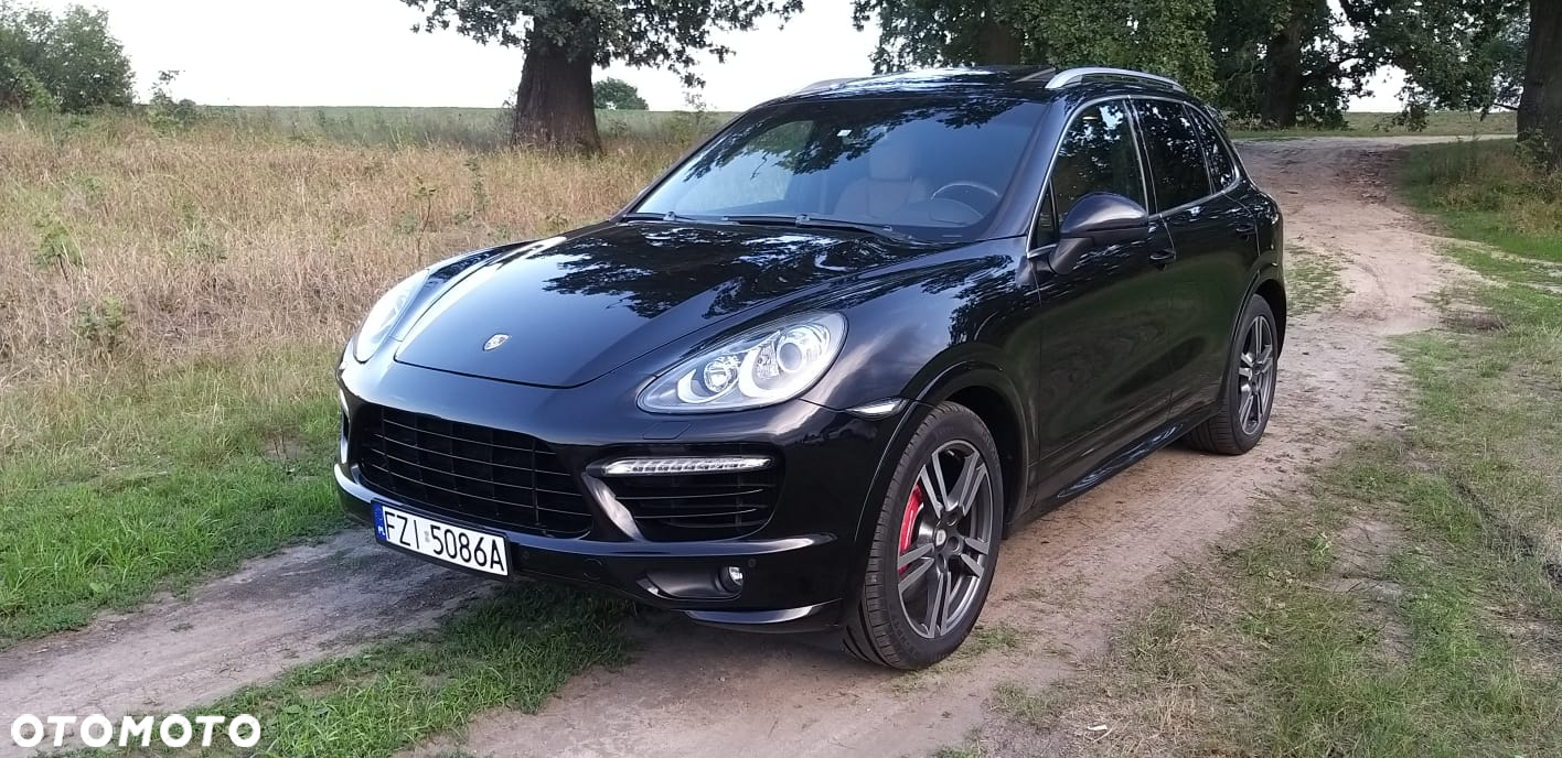 Porsche Cayenne Turbo - 3