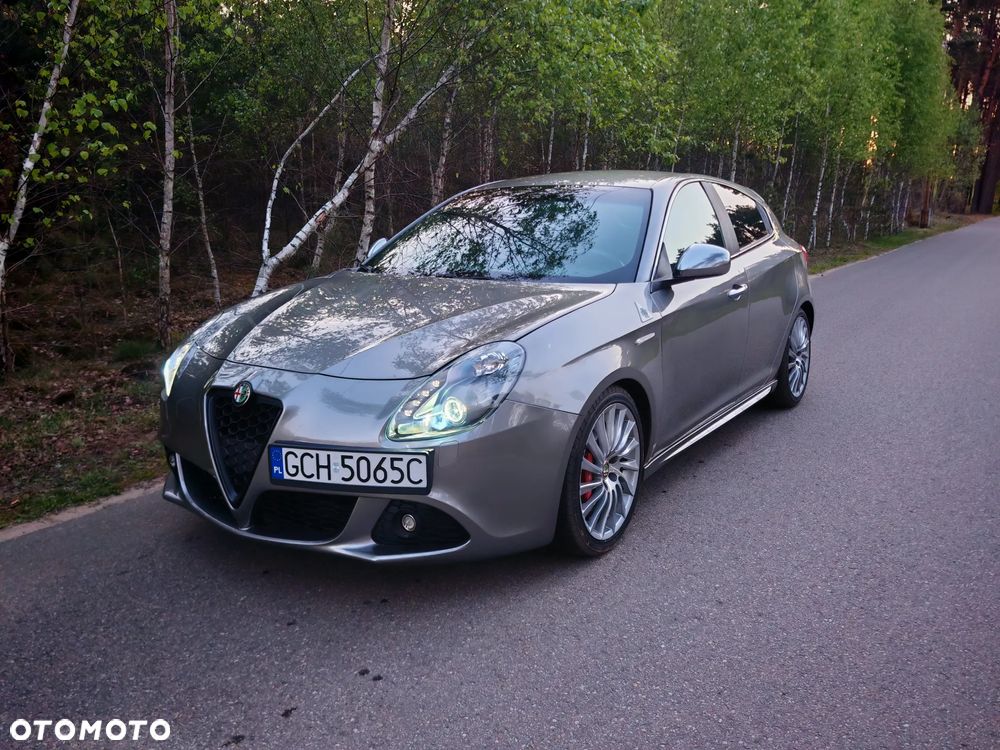 Alfa Romeo Giulietta 1750 TBi Quadrifoglio Verde - 10