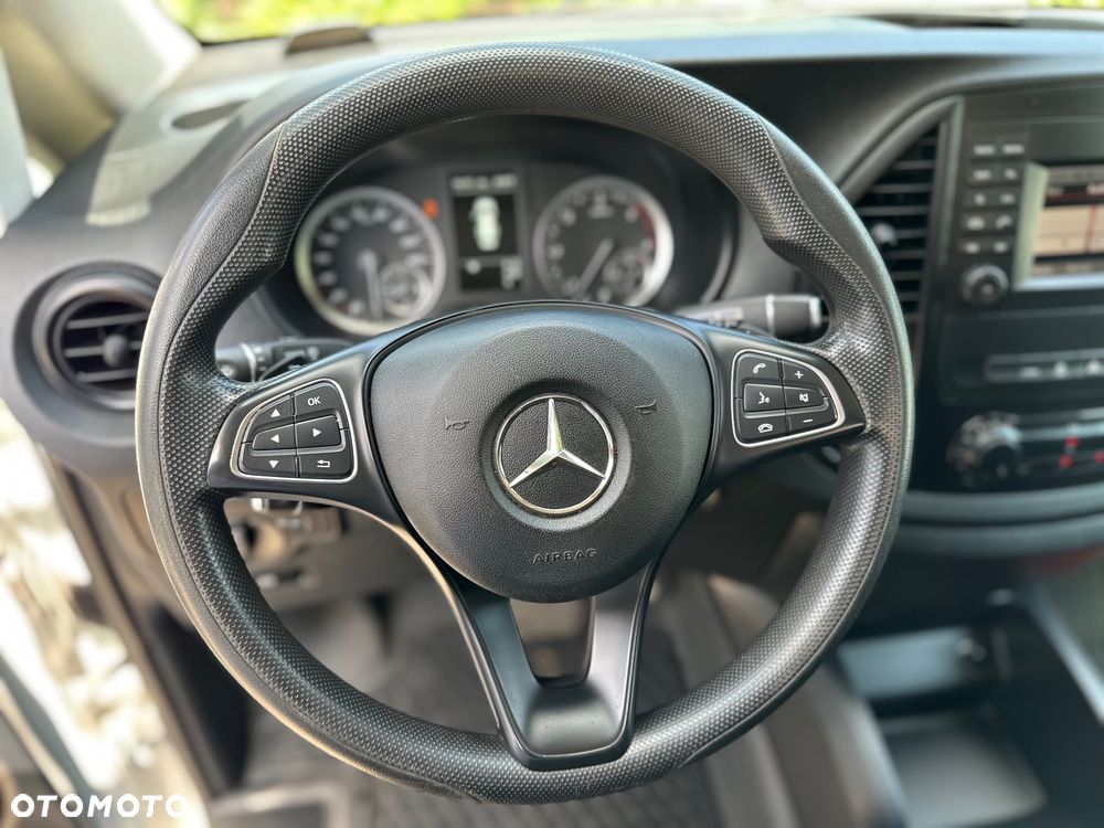 Mercedes-Benz VITO - 22