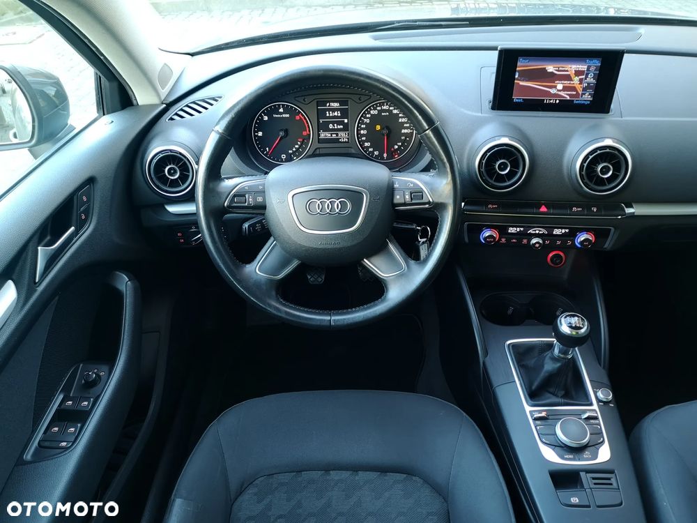 Audi A3 Sportback 1.6 TDI Ambition - 14