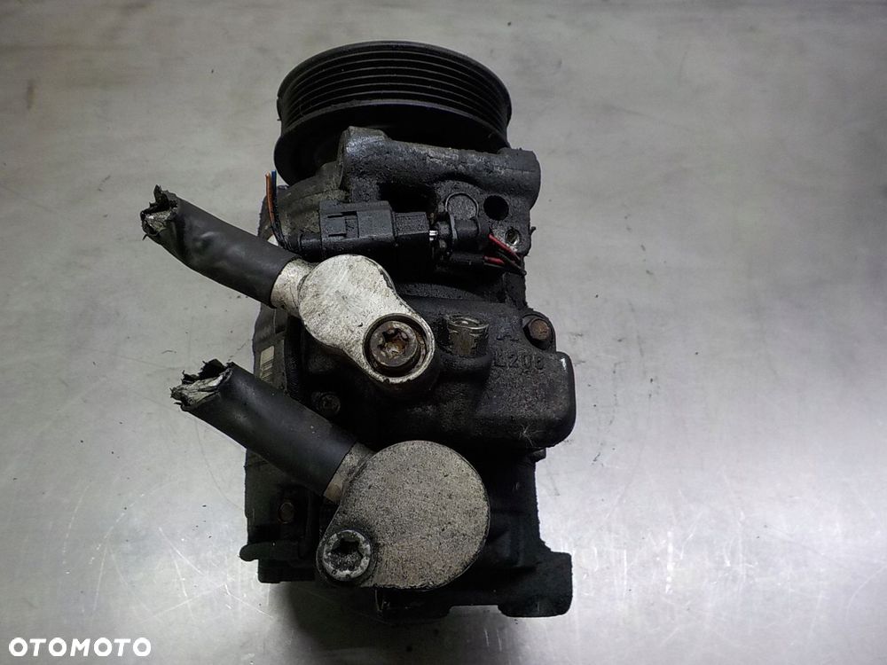 AUDI A6 C6 2.0 TDI SPRĘŻARKA POMPA KLIMATYZACJI 4F0260805M - 3