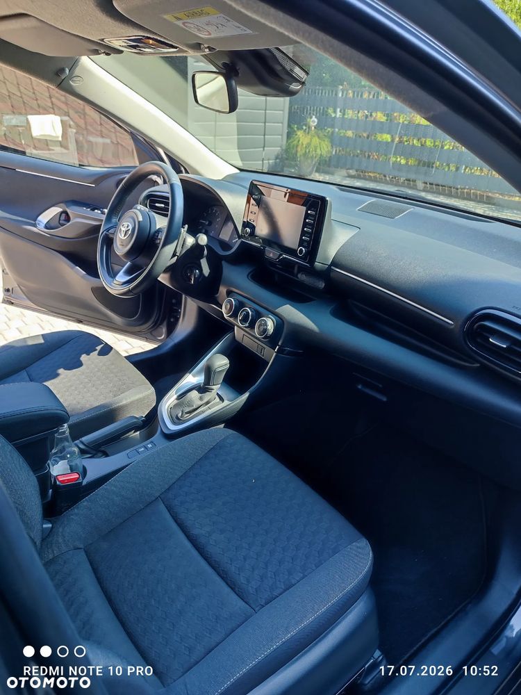 Toyota Yaris 1.5 Comfort CVT - 6