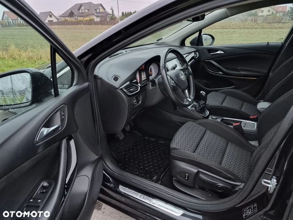 Opel Astra 1.4 Turbo Innovation - 16