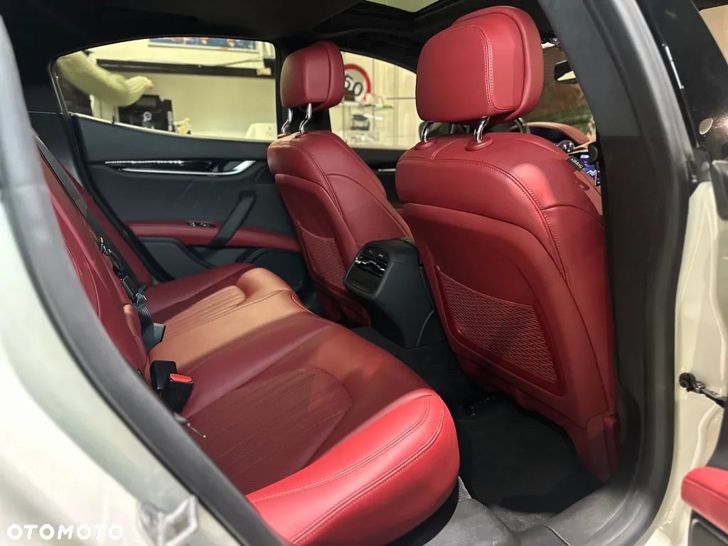 Maserati Ghibli - 26