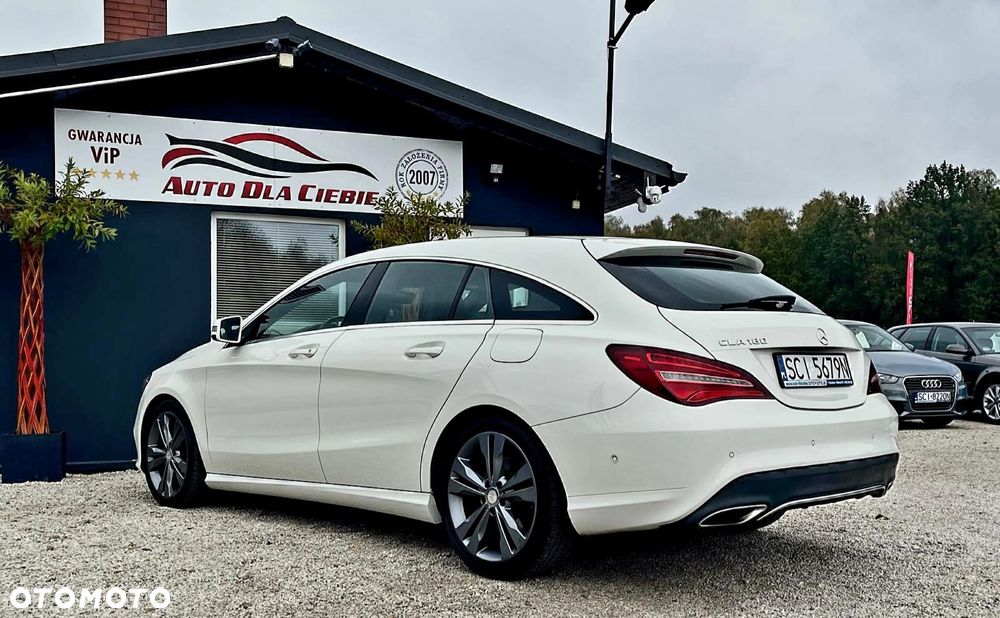 2017 Mercedes-Benz CLA 180, photograph 5