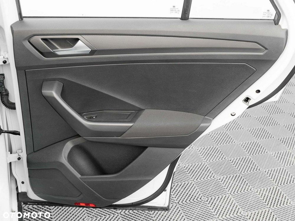 Volkswagen T-Roc 1.5 TSI Life - 27