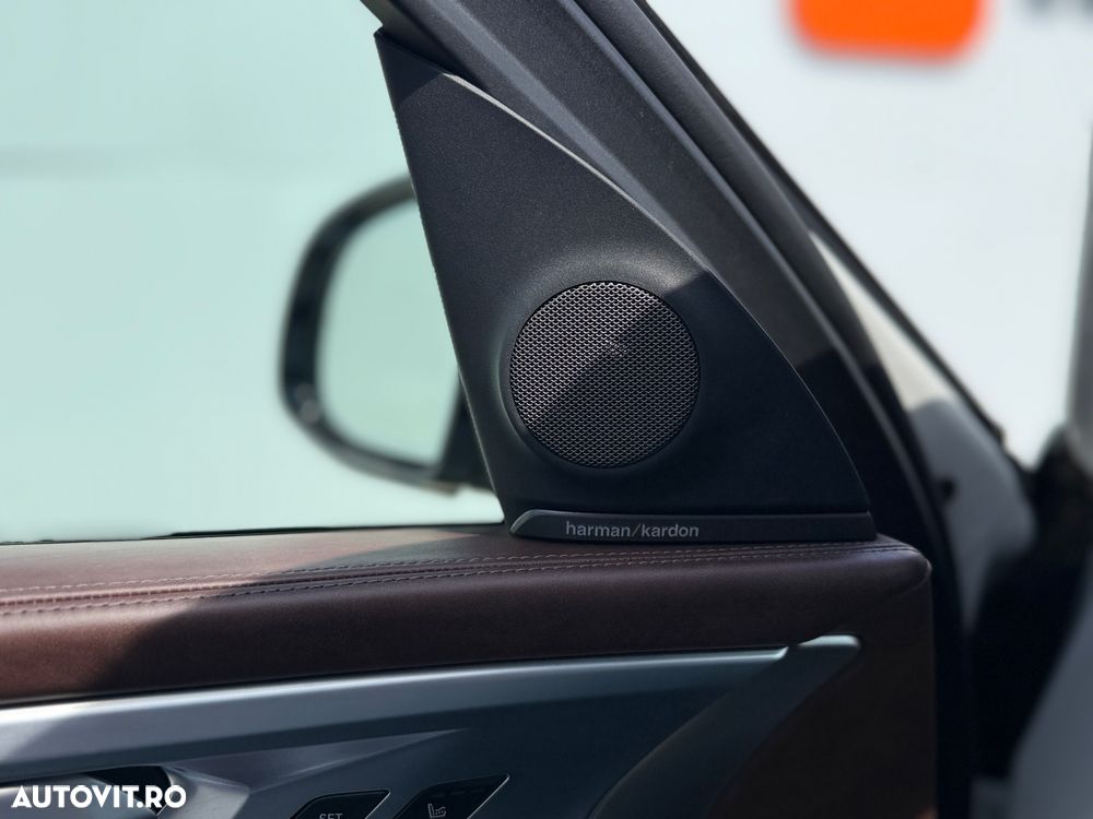 BMW XM 50e - 17