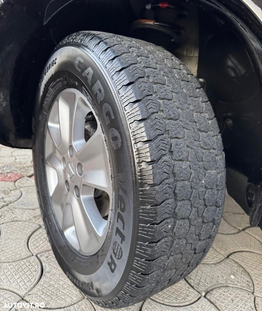 Dacia Duster 1.6 4x4 Prestige - 7