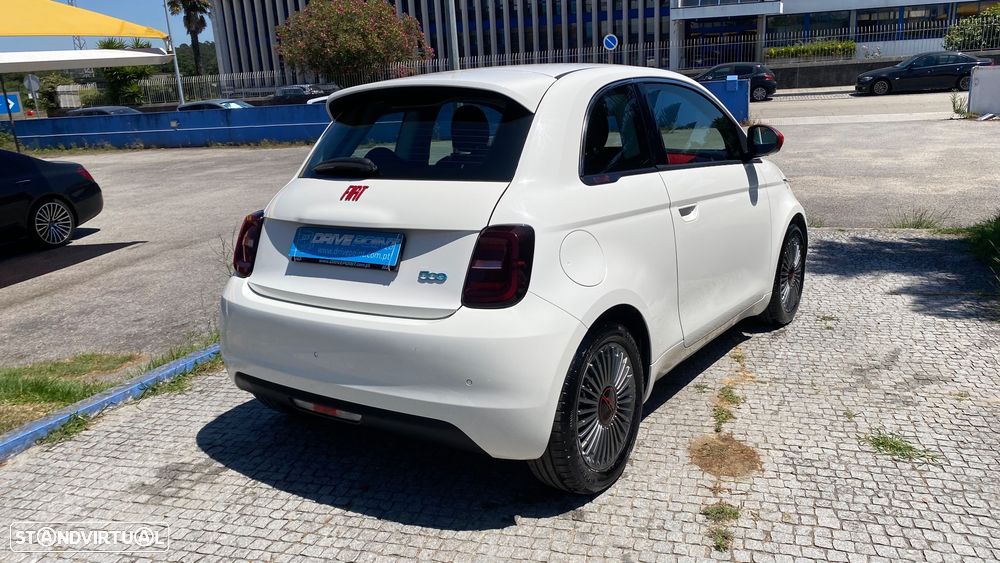 Fiat 500e (RED) - 8