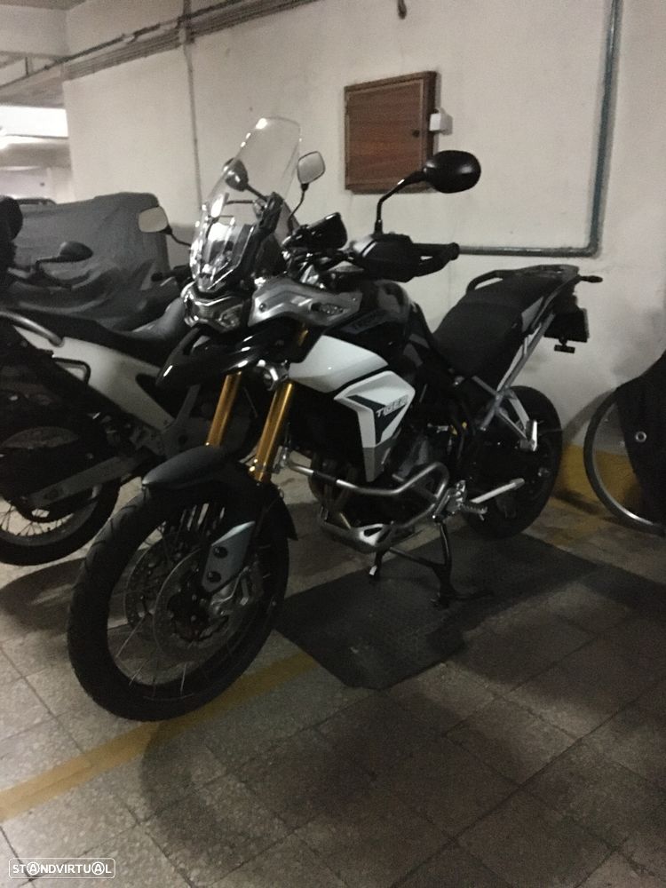 Triumph Tiger Rally Pro - 2