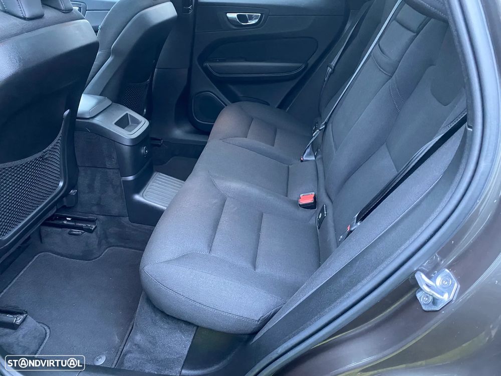 Volvo XC 60 2.0 T6 PHEV Inscription Expression AWD - 19