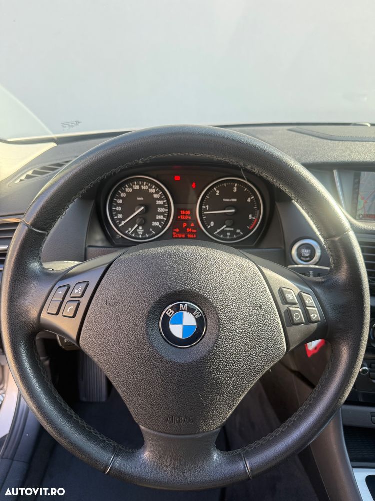 BMW X1 2015 — imagine 28