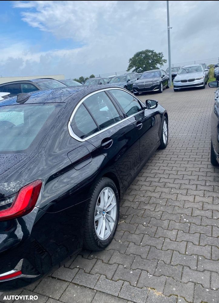 BMW Seria 3 320d xDrive Aut. Luxury Line - 3