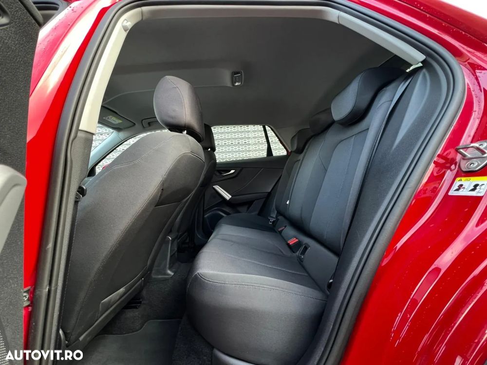 Audi Q2 35 TDI S tronic design - 13