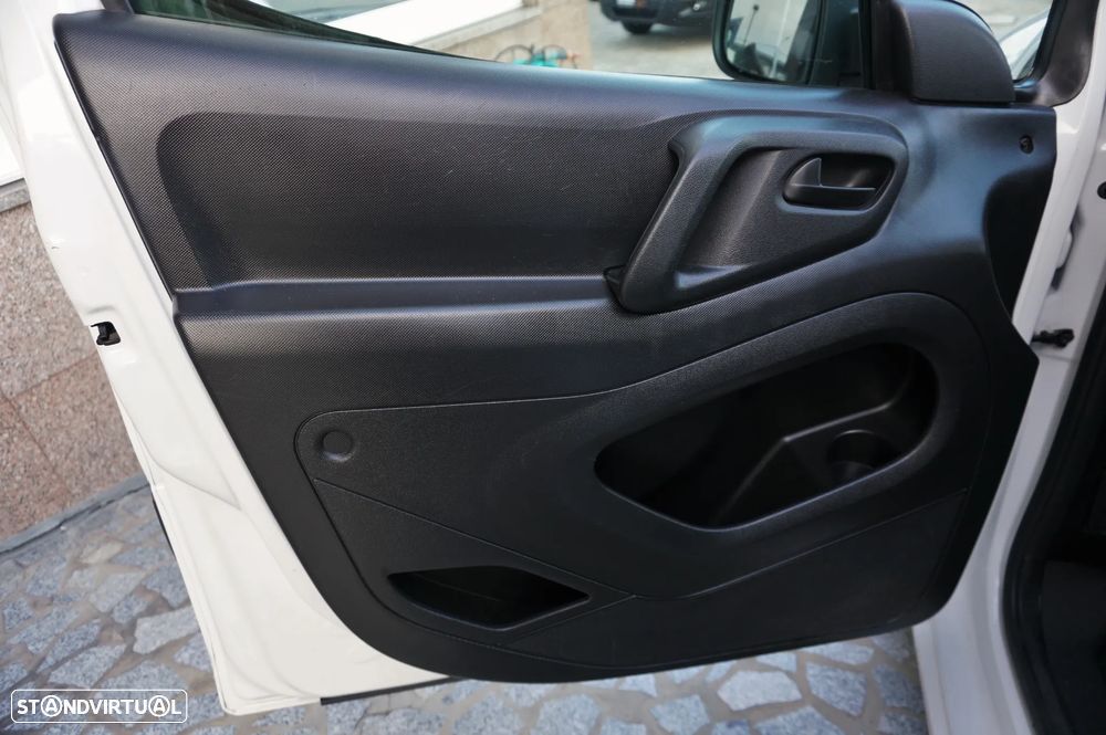 Citroën Berlingo Van 1.6 HDI 3 Lugares IVA/DEDUTÍVEL - 10