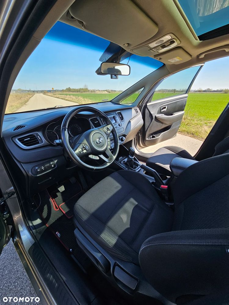 Kia Carens 1.7 CRDi M - 18