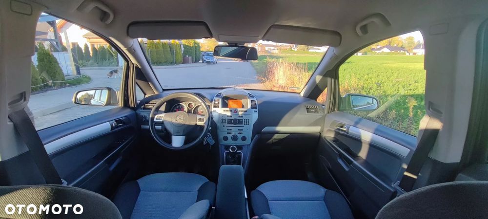 Opel Zafira 1.6 Cosmo - 18
