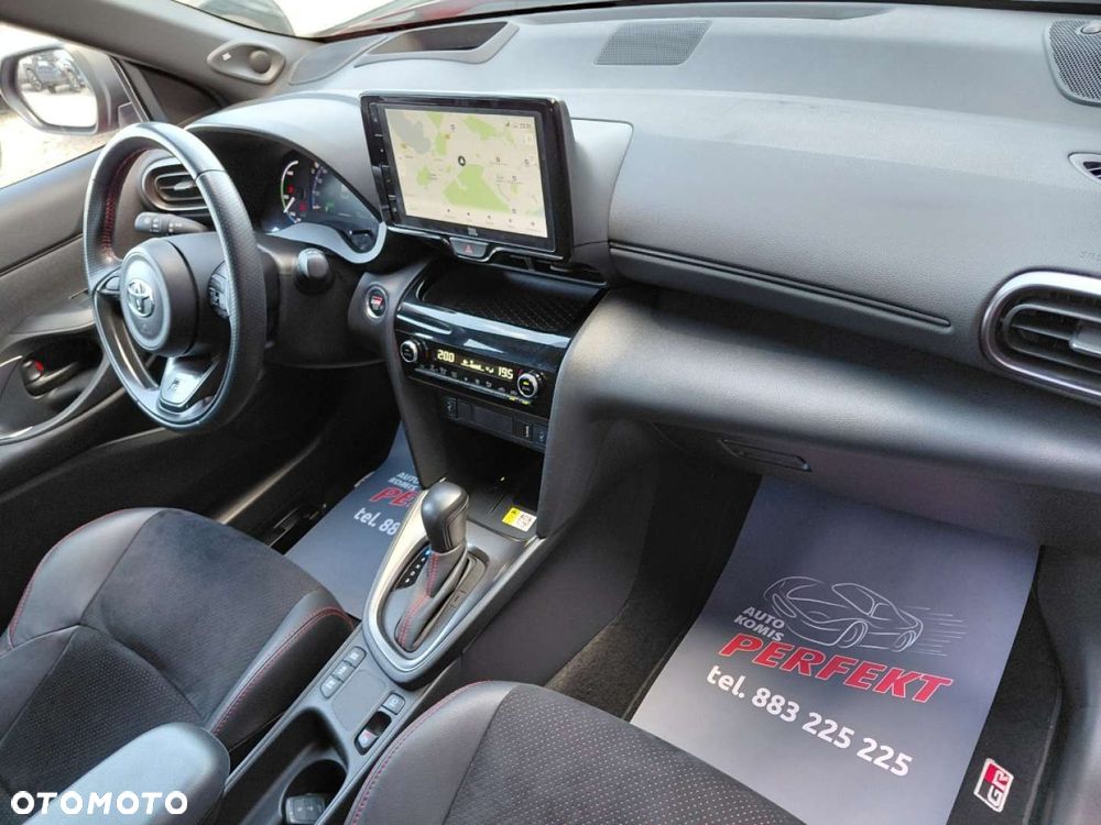 Toyota Yaris Cross - 17