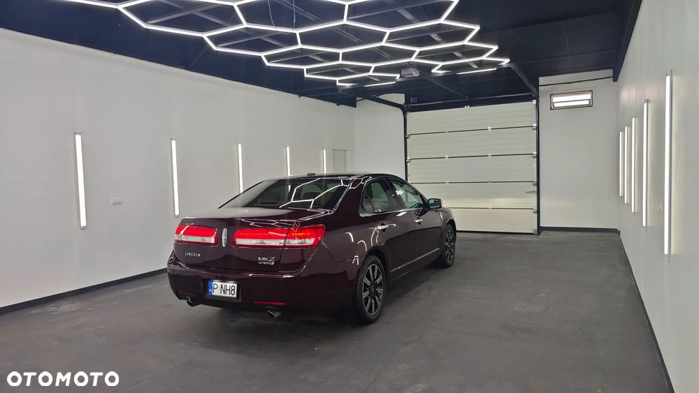 Lincoln MKZ - 5