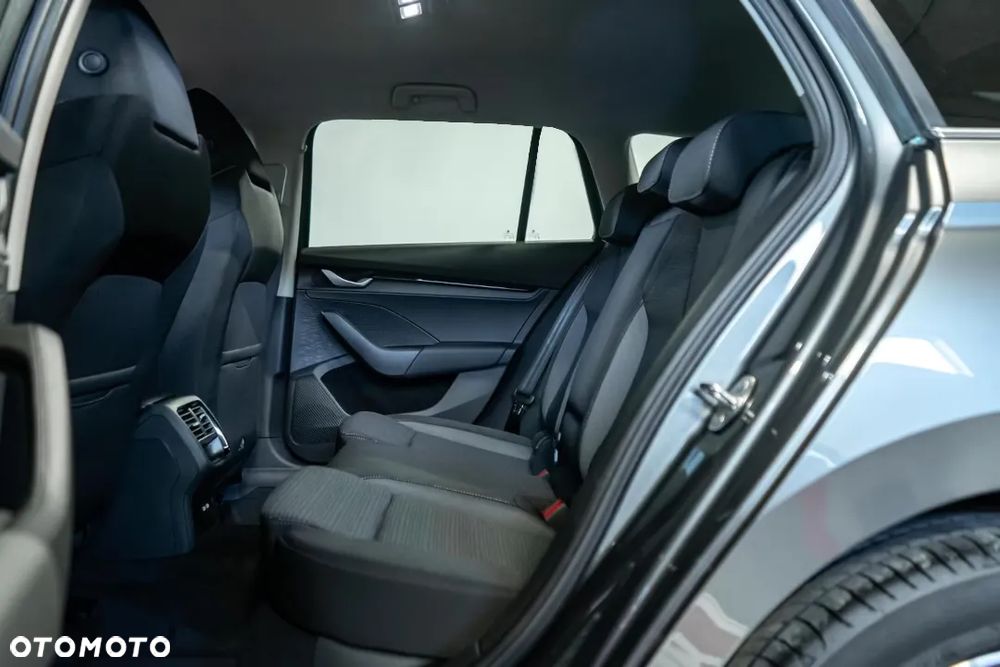 Skoda Octavia 1.5 TSI mHEV Drive Selection DSG - 18