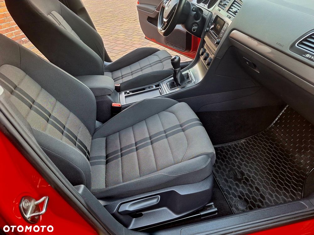 Volkswagen Golf - 7