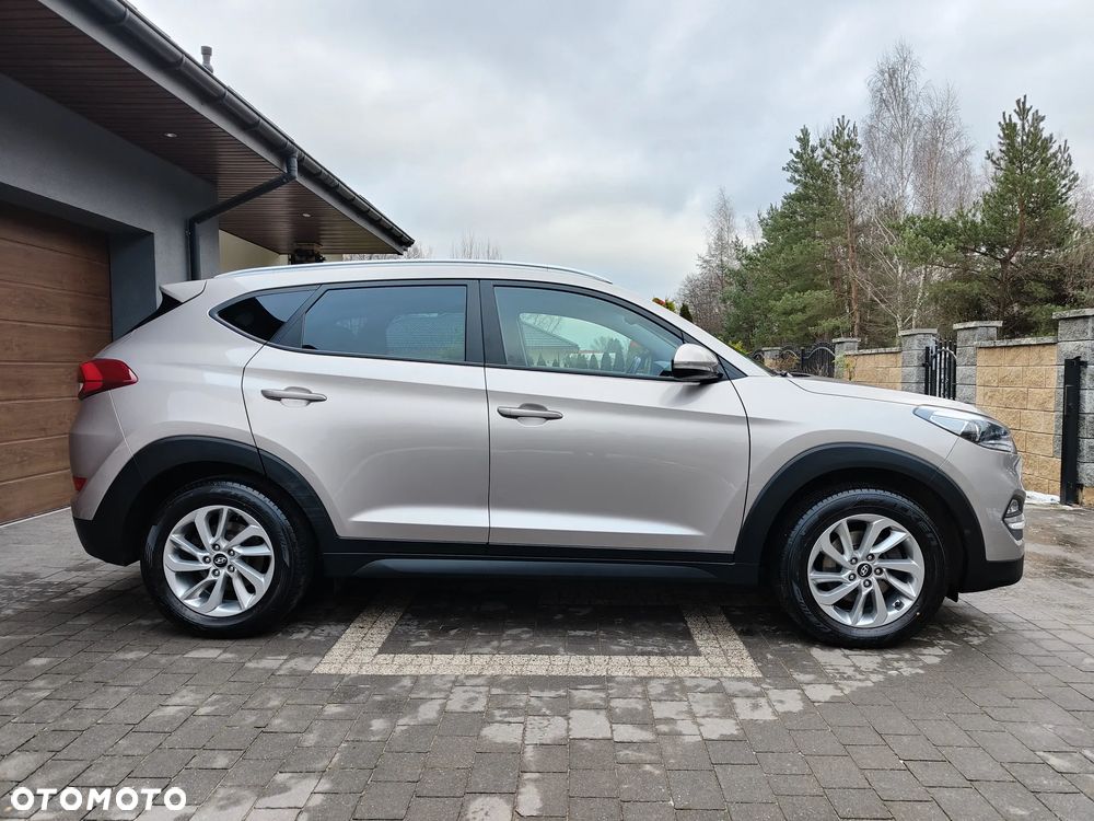 Hyundai Tucson 2.0 CRDI Comfort 4WD - 38