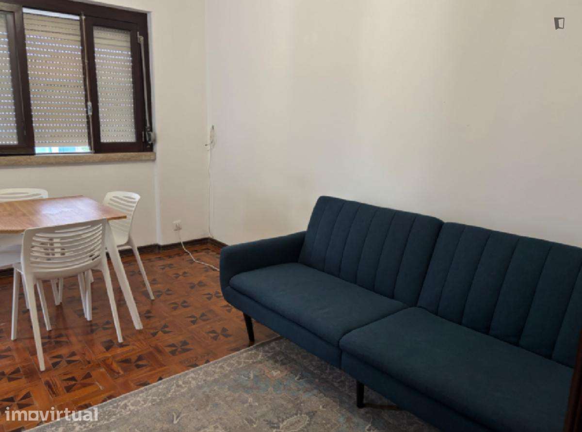 Quarto - localizado em Almada Lisbon - Grande imagem: 2/11