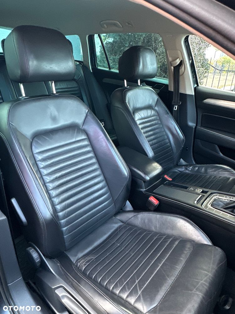 Volkswagen Passat 2.0 TDI SCR 4Mot DSG Highline - 37
