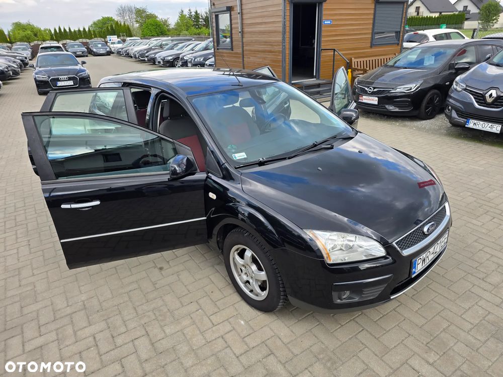 Ford Focus - 36