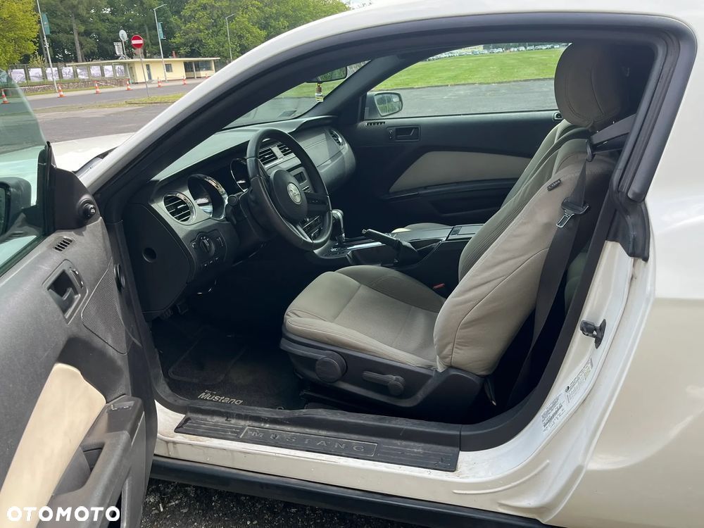 Ford Mustang 3.7 V6 - 14